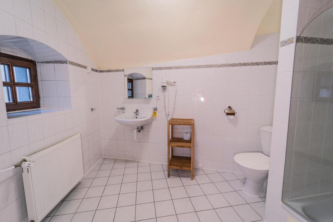 Hotel Koruna Prachatice Esterno foto
