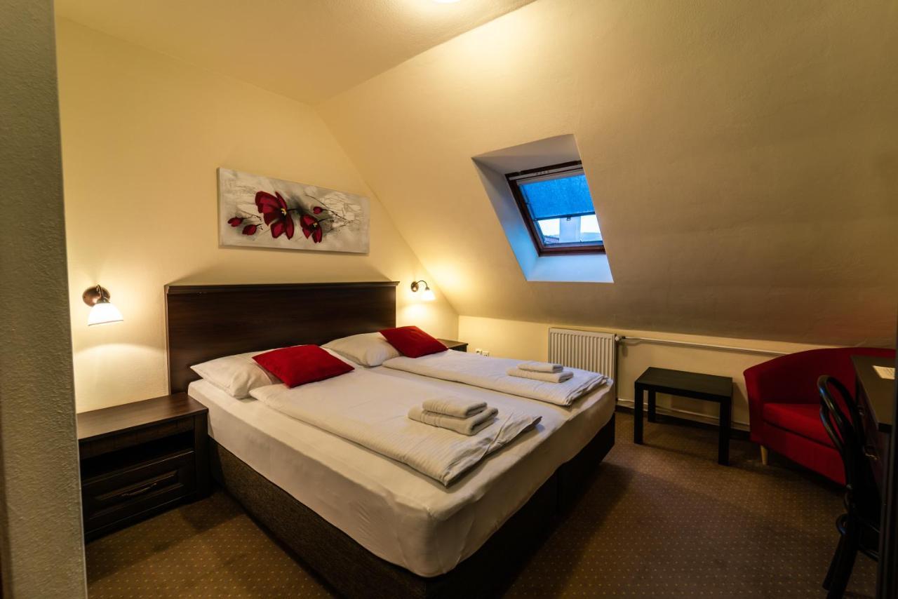 Hotel Koruna Prachatice Esterno foto