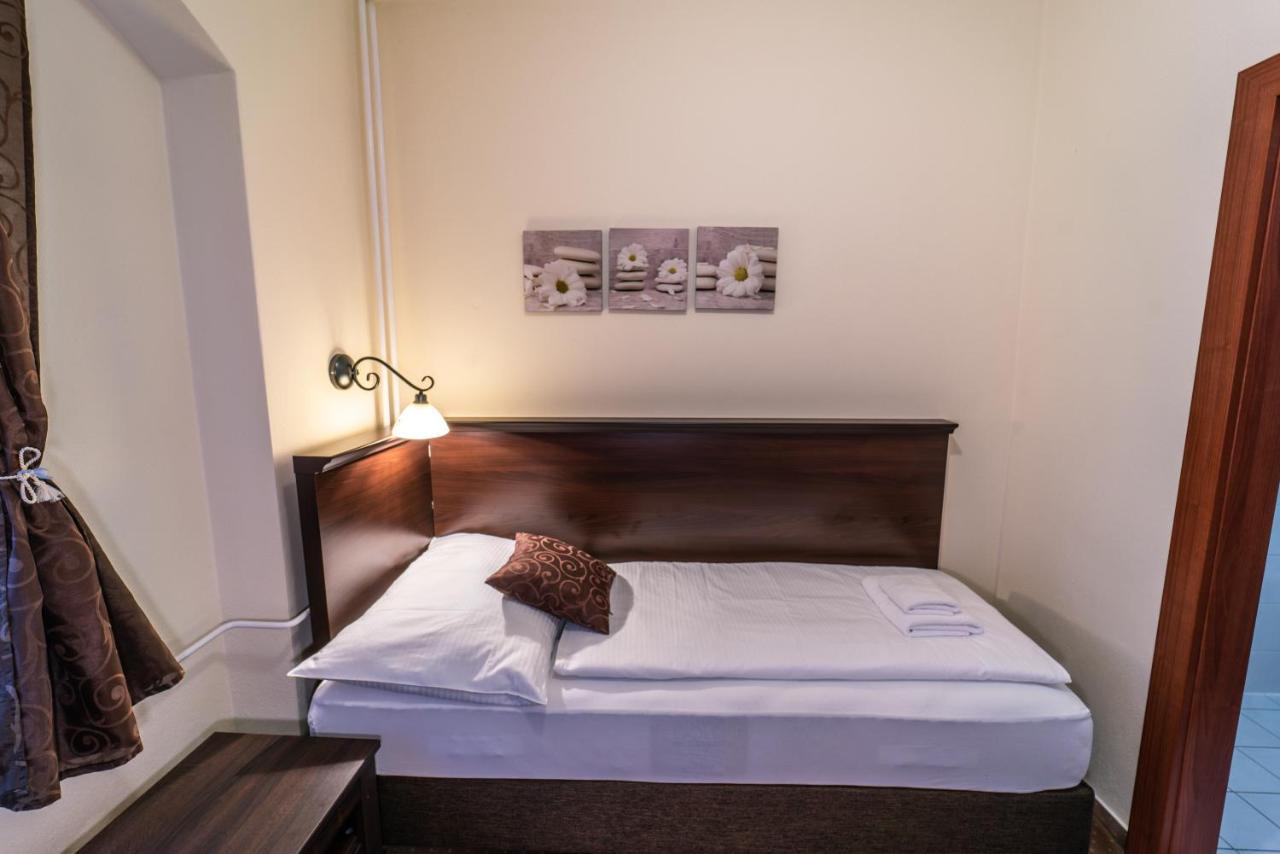 Hotel Koruna Prachatice Esterno foto