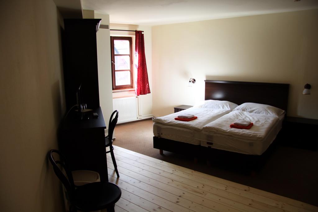 Hotel Koruna Prachatice Esterno foto
